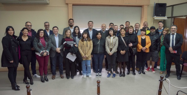El intendente de Rawson, Damián Biss, acompañó la presentación del proyecto de alumnos de la Escuela 776.