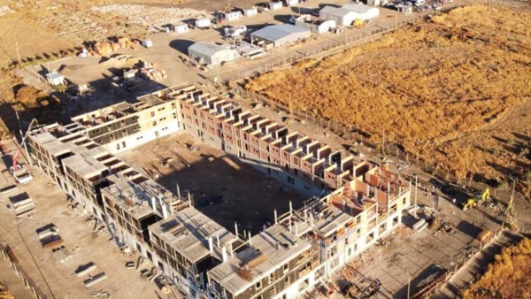 Trelew avanza en la construcción de 204 viviendas en barrio Etchepare.