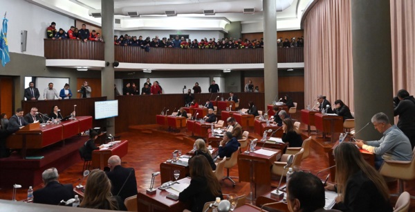 Volvió. Legislatura está cada vez más dividida en un laberinto de bloques rumbo al 10 de diciembre.