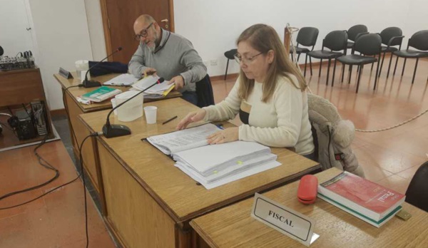 La fiscal Laura Castagno lleva adelante la investigación en Sarmiento.