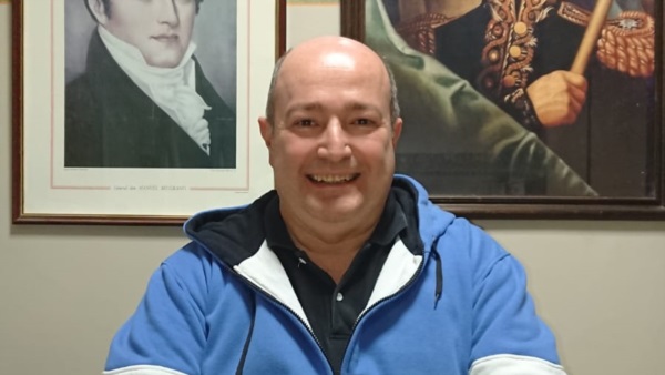 Marcelo Álvarez, el director de la Escuela Agrotécnica de Bryn Gwyn, se jubila.