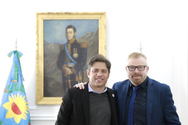 El gobernador Axel Kicillof, mantuvo una reunión de trabajo con el investigador del CONICET.