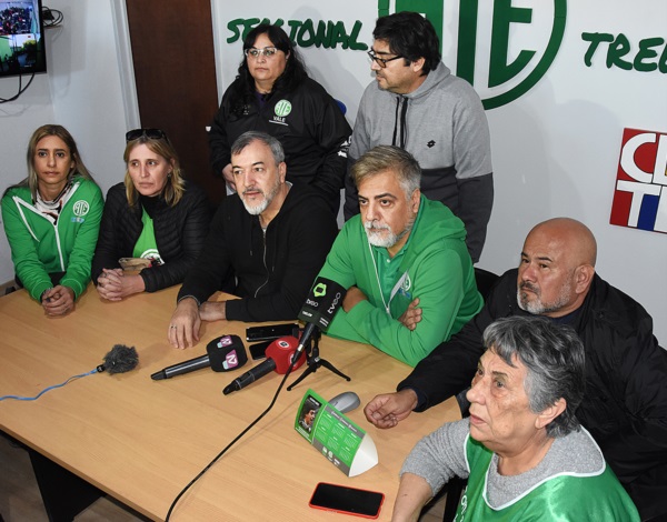 Optimismo. La cúpula del sector Verde de ATE hizo su cierre de campaña rumbo a los comicios del miércoles. 