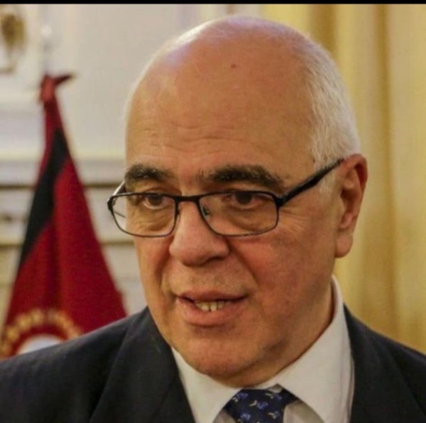 Ariel Mansi, profesor.